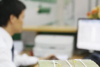 Ổn định thị trường tiền tệ: Cần kê đúng đơn thuốc