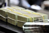 Giao dịch vốn “cạn kiệt”, tiếp tục hút ròng 2.000 tỷ đồng trên OMO