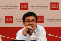 Ông Nguyễn Duy Hưng trong buổi giao lưu với nhà đầu tư chiều ngày 10/8 - Ảnh: Quang Sơn