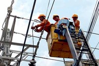 EVN có trách nhiệm kiểm tra, tính toán chênh lệch giá bán điện bình quân do biến động các thông số đầu vào cơ bản