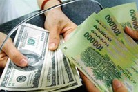Tỷ giá: nóng bỏng chuyện cũ