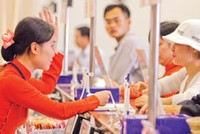 Trên thị trường từng râm ran tin đồn về khả năng Sacombank bị thâu tóm thù địch
