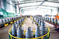 Giá gas đã giảm hơn 16.000 đồng một bình