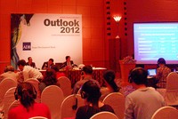 ADB khuyến nghị Việt Nam không nên hạ lãi suất quá sớm