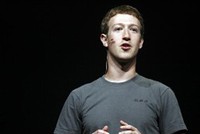 Tài sản của Mark Zuckerberg mất 2,1 tỷ USD do giá cổ phiếu Facebook giảm