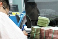 Những đại gia phận... “bạc như đất”