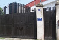Bị cắt môi giới, CTCK “biến dạng”