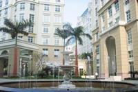 Cũng như nhiều khu chung cư khác, nhiều căn hộ của The Manor chưa được cấp "sổ đỏ".
