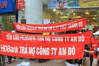 Khi ngân hàng bội ước