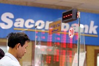 Cổ đông lớn của Sacombank: cũ thoái, mới mua thêm
