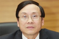 “UBCK ủng hộ phát hành dưới mệnh giá”