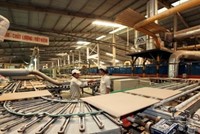 Sẽ có nhiều doanh nghiệp được gia hạn và giảm một số khoản thuế theo hướng dẫn của Bộ Tài chính...