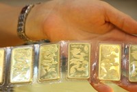 Ngân hàng trữ vàng thắng lớn