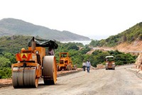 Vốn TPCP: còn xin - cho, còn lãng phí 