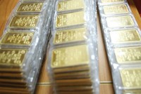 Khối lượng chào thầu giảm, vàng vẫn ế