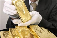 Giá vàng liên tục giảm mạnh