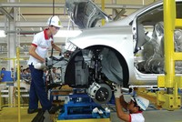Tạm khoanh hàng trăm tỷ đồng nợ thuế của Nissan