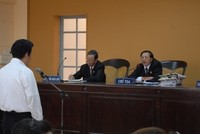 Ông Ly Sam trả lời câu hỏi của Tòa tại phiên xử ngày 28/12/2012.