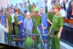 Hoãn phiên tòa xét xử vụ án “bầu” Kiên