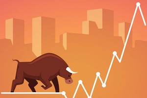 Chờ sóng sau Tết