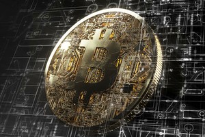 Bitcoin tăng giá, thị trường máy đào 'nóng' trở lại