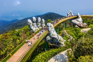 Khách du lịch quốc tế đến Việt Nam đạt gần 10 triệu lượt trong 7 tháng đầu năm, tăng 51%