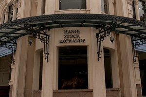 HNX đón nhận thêm 20 DN lên sàn trong tháng 12/2015