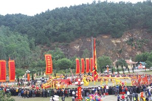 Lễ hội được diễn ra trên quần thể cụm di tích Mai Hắc Đế tại huyện Nam Đàn