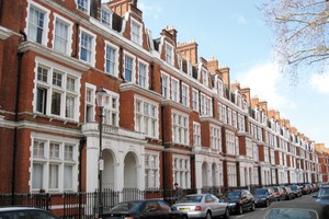 London đối mặt với nguy cơ bong bóng bất động sản