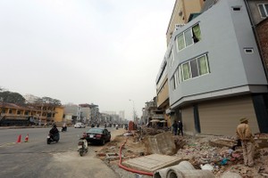 Quận Thanh Xuân còn 6 trường hợp nhà siêu mỏng siêu méo