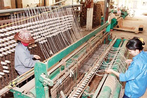 DNNN vẫn “chèn lấn” doanh nghiệp tư nhân 