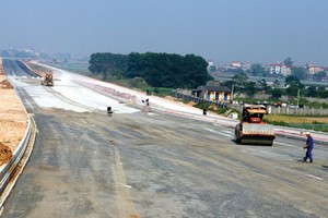Đường nối Sân bay Nội Bài - cầu Nhật Tân là một trong 7 dự án được chọn nhận vốn đối ứng đợt 1/2014 