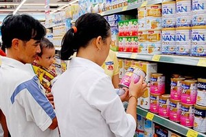 Tù mù chờ công bố kết quả thanh tra giá sữa