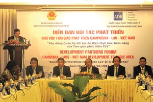 Lấy trọng tâm là tiểu vùng, Diễn đàn tăng cường mối quan hệ hợp tác giữa ba quốc gia CLV