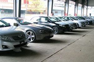 Nhập khẩu ô tô tăng mạnh trong tháng 4