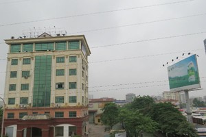 Bất lợi lớn nhất của dự án 36 Phạm Hùng là nằm ngay cạnh bến xe Mỹ Đình, một khu vực mà người mua nhà rất kỵ.