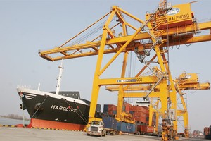 Dù là DN tốt, nhưng Cảng Hải Phòng chỉ bán được gần 50% cổ phần đưa ra IPO