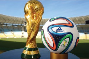 Adidas chọi Nike ai sẽ hơn ai tại World Cup 2014?