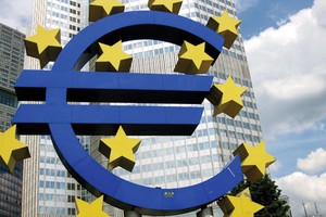 IMF sẽ lại giục ECB bơm tiền “kiểu Mỹ”