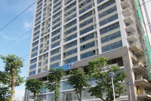 Khởi công từ năm 2009, dự kiến hoàn thành sau 36 tháng thi công. Thế nhưng, Dự án The Pride đã thất hứa bàn giao nhà nhiều lần