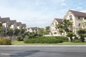 Sau 1 tuần giới thiệu, hiện đã có 9 căn biệt thự Dựa án 
Anh Đào Vinhomes Riverside được khách hàng đặt cọc mua