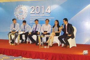 Nhiều giải pháp đã được các thành viên thị trường đề xuất lên Bộ Tài chính, UBCK để tiếp sức cho TTTP trong năm 2015
