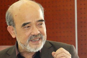 GS Đặng Hùng Võ