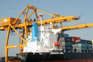 Công ty CP Đầu tư Việt Nam - Oman (VOI) đề xuất mua 19,68% cổ phần hiện do Nhà nước nắm giữ tại Công ty cổ phần cảng Hải Phòng