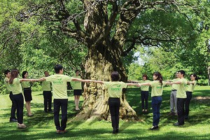 Niềm tin với Bảo Việt chính là sự phát triển bền vững vì lợi ích của cổ đông, người lao động, đối tác, khách hàng và xã hội cộng đồng