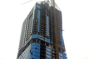 Dự án tổ hợp Diamond Flower Tower được thiết kế khi hoàn thiện giống như một bông hoa hình kim cương. Dự án này từng gây sốt với tiền chênh cả trăm triệu đồng/căn trong đợt mở bán hồi giữa năm 2014