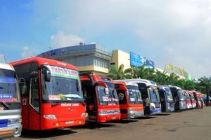 Các doanh nghiệp vận tải phải giảm cước phù hợp với giá xăng, dầu