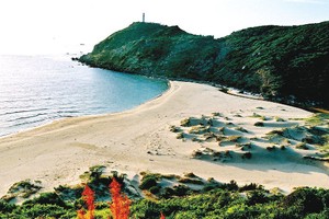 Thắng cảnh quốc gia Bãi Môn - Mũi Đại Lãnh