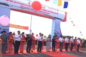 Lễ khánh thành cầu Năm Căn, cầu Kênh Cái Tắt, cầu Sáu Nạn, cầu Trại Lưới và thông xe kỹ thuật đoạn từ thị trấn Năm Căn đến cầu Năm Căn, tỉnh Cà Mau, thuộc dự án đường Hồ Chí Minh