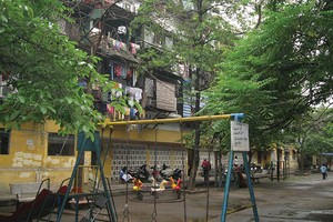 Hà Nội có gần 1.200 chung cư cũ cần được cải tạo hoặc xây mới